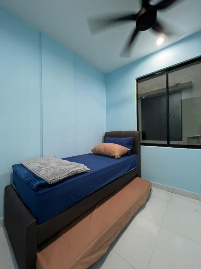 Faiz Homestay Kuching Zewnętrze zdjęcie
